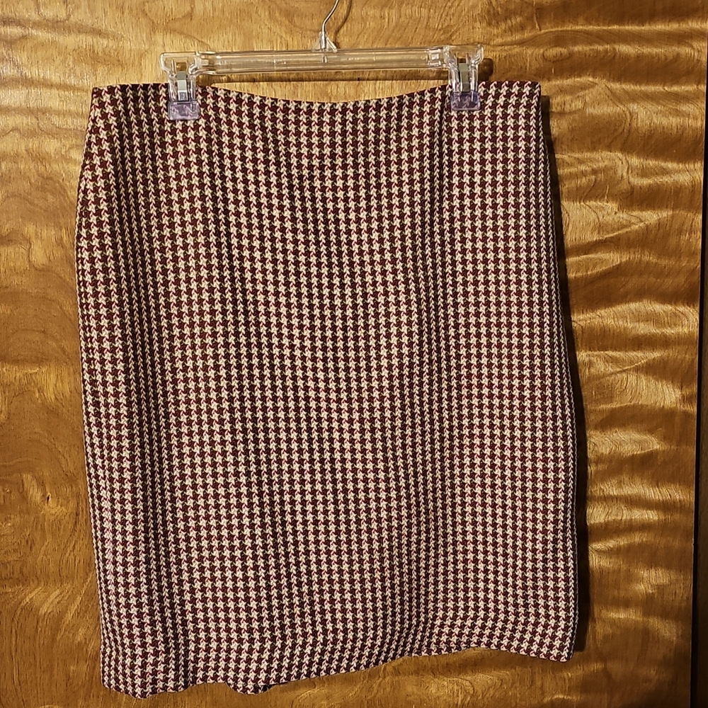 Loft wool skirt. Size 14, red, brown, beige & cream patterned.